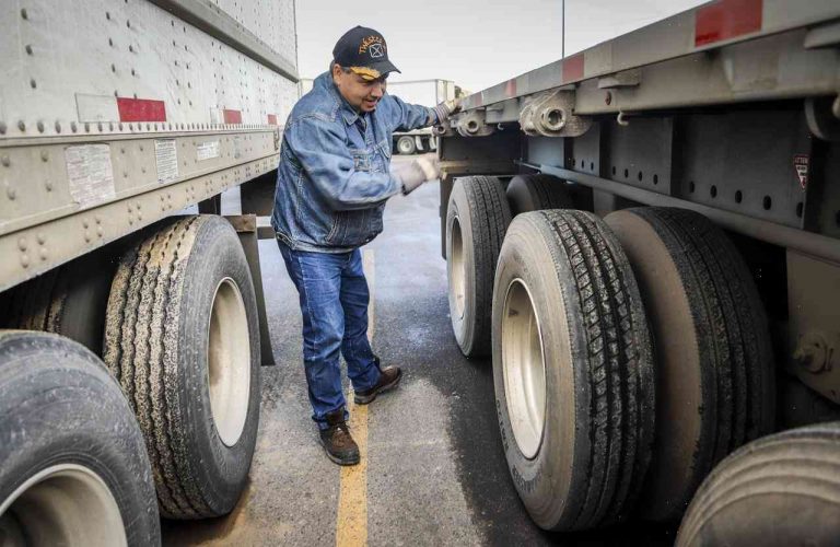 Mexico truck drivers: 'There's no room for rest'