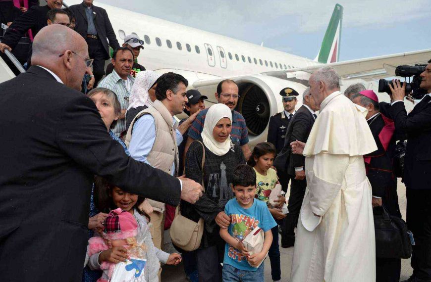 Pope Francis welcomes refugees from Lesbos, as government in Rome undergoes makeover