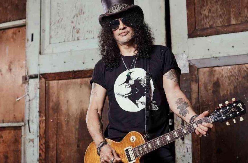 Snake Oil band of Hollywood interviews Stone Sour frontman, Slash
